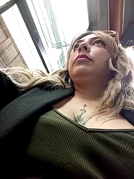 madelaine- online show from 12-22-25, 07:14