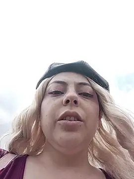 madelaine- online show from 02-17-26, 05:43