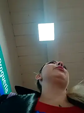 madelaine- online show from 10-31-25, 04:14