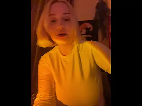 DaisyBooom online show from 03-23-26, 07:47