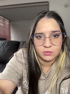 Snapshot of valentina_jonnes1 chatting on 03-16-25, 09:47 valentina jonnes1 online show from 03-16-25, 09:47