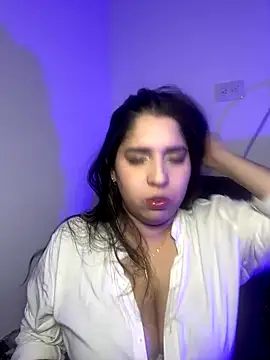 Snapshot of valentina_jonnes1 chatting on 12-17-25, 07:35 valentina jonnes1 online show from 12-17-25, 07:35