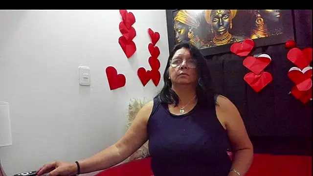 Evaaross 2345 online show from 02-17-25, 09:32