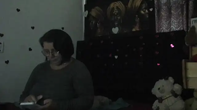 Evaaross 2345 online show from 04-30-26, 12:34