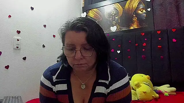 Evaaross 2345 online show from 06-09-26, 02:18