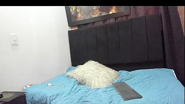 Evaaross 2345 online show from 02-12-25, 05:58