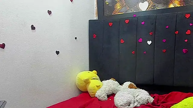Evaaross 2345 online show from 05-21-26, 10:56