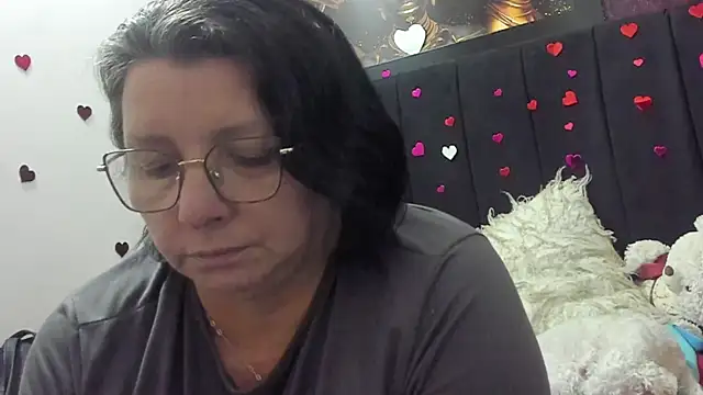 Evaaross 2345 online show from 05-16-26, 04:28