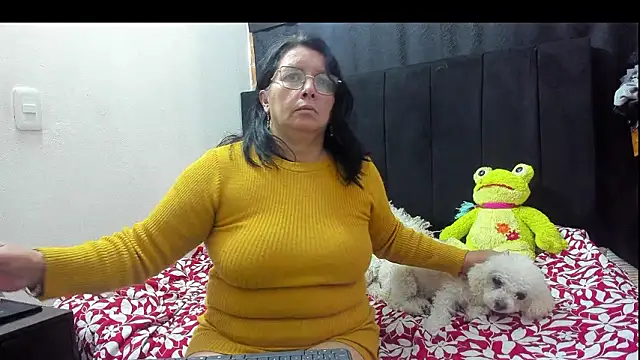 Evaaross 2345 online show from 02-01-26, 02:43