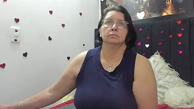 Evaaross 2345 online show from 04-05-26, 04:13