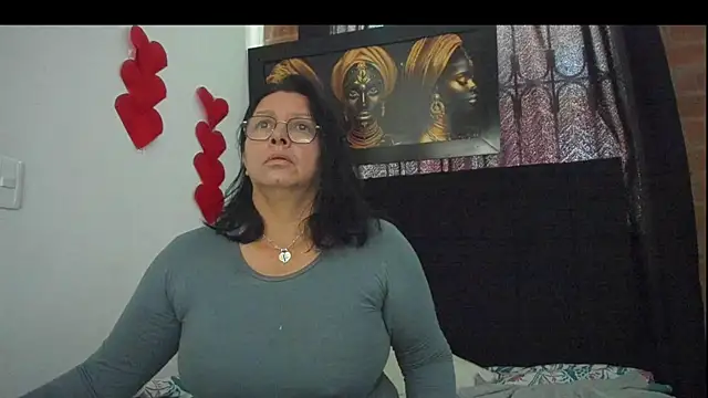 Evaaross 2345 online show from 03-20-25, 09:24