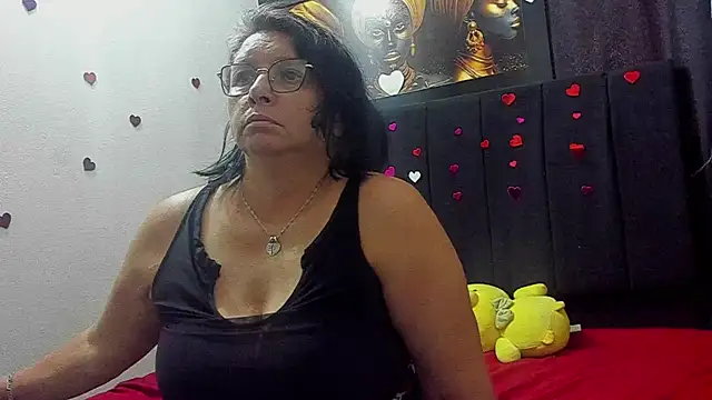 Evaaross 2345 online show from 07-16-26, 07:33