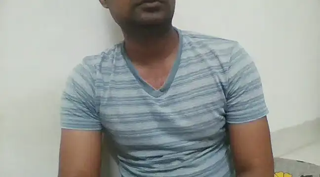 Snapshot of RKumar1994 chatting on 12-04-24, 04:10 RKumar1994 online show from 12-04-24, 04:10