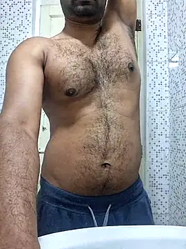 Snapshot of RKumar1994 chatting on 11-08-25, 07:01 RKumar1994 online show from 11-08-25, 07:01