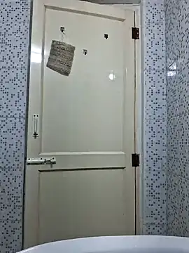 Snapshot of RKumar1994 chatting on 11-12-25, 12:31 RKumar1994 online show from 11-12-25, 12:31