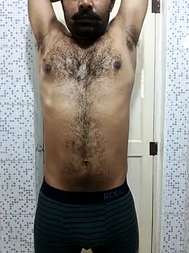 Snapshot of RKumar1994 chatting on 04-08-26, 08:27 RKumar1994 online show from 04-08-26, 08:27