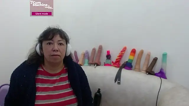 Snapshot of Drool_Sucker chatting on 03-13-26, 12:32 Drool Sucker online show from 03-13-26, 12:32