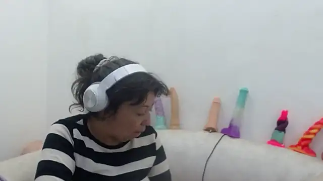 Snapshot of Drool_Sucker chatting on 03-22-26, 12:07 Drool Sucker online show from 03-22-26, 12:07