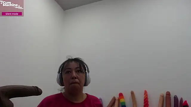 Snapshot of Drool_Sucker chatting on 02-01-26, 12:03 Drool Sucker online show from 02-01-26, 12:03