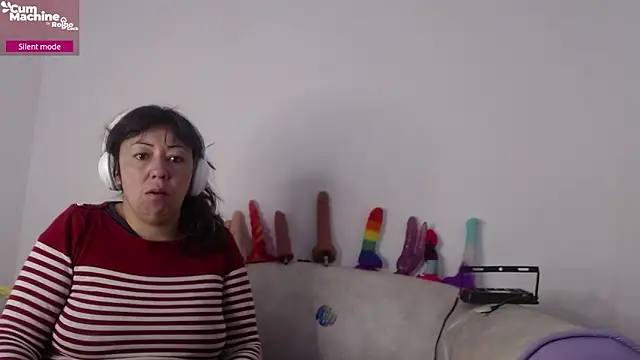 Snapshot of Drool_Sucker chatting on 02-14-26, 12:16 Drool Sucker online show from 02-14-26, 12:16