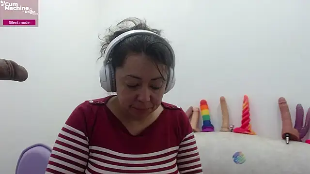 Snapshot of Drool_Sucker chatting on 02-03-26, 12:21 Drool Sucker online show from 02-03-26, 12:21