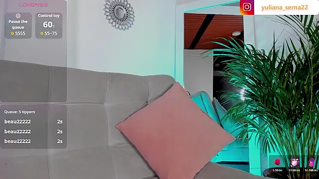 HellenHylls online show from 01-15-26, 04:27