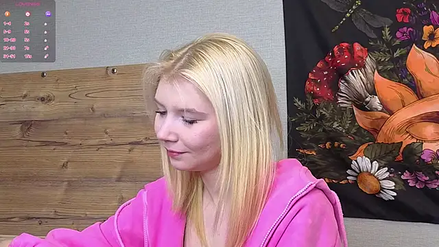 DaisyElmers online show from 10-01-25, 03:44