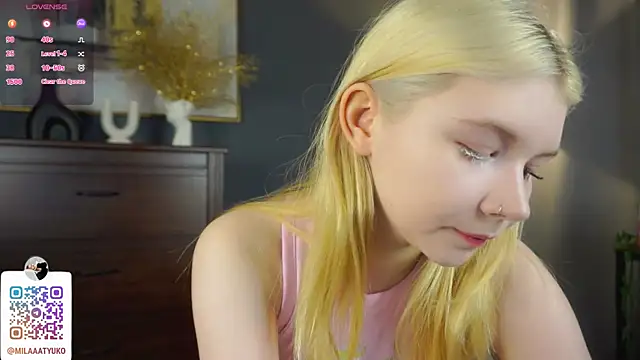 DaisyElmers online show from 03-16-25, 03:25