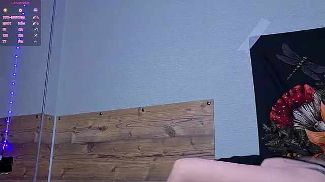 DaisyElmers online show from 10-05-25, 03:52