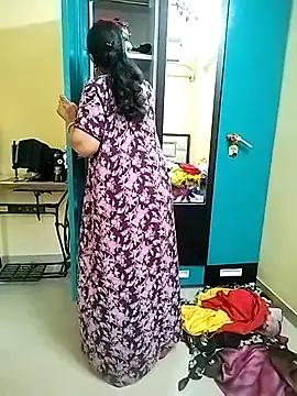 PayalSharmahot143 online show from 10-11-25, 02:12