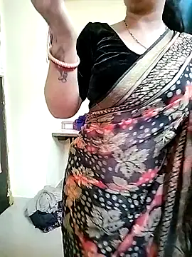 PayalSharmahot143 online show from 10-13-25, 02:24