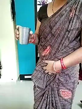 PayalSharmahot143 online show from 10-08-25, 02:24