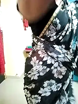 PayalSharmahot143 online show from 10-26-25, 02:01