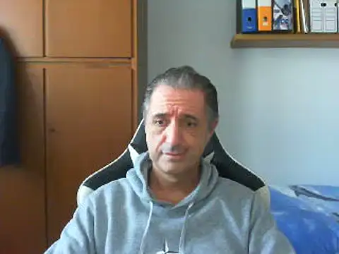 lliuk70mi online show from 12-30-24, 12:09