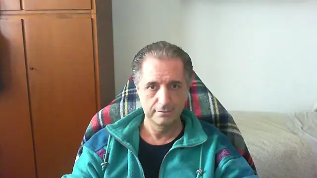 lliuk70mi online show from 04-20-26, 12:41