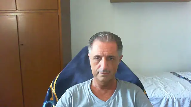 Snapshot of lliuk70mi chatting on 06-19-26, 11:38 lliuk70mi online show from 06-19-26, 11:38