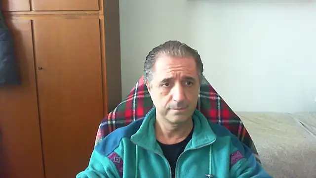 lliuk70mi online show from 04-22-26, 01:29