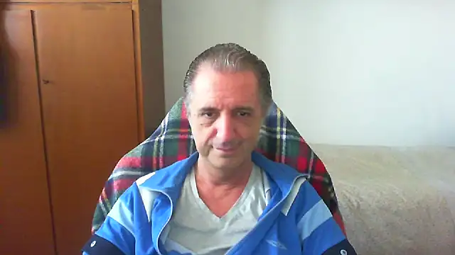 lliuk70mi online show from 05-13-26, 12:12