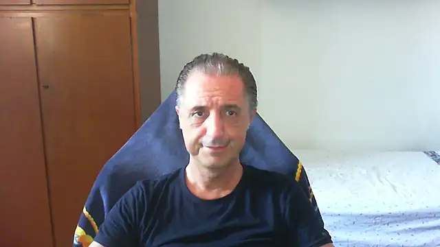 lliuk70mi online show from 05-26-26, 01:31
