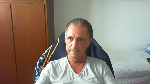 lliuk70mi online show from 06-02-26, 11:54