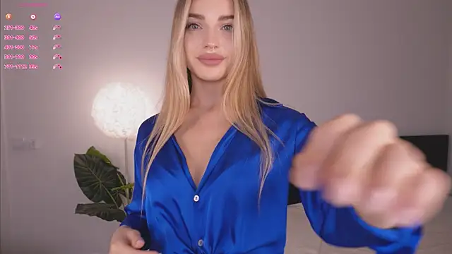 Nicole youthfull online show from 01-30-25, 08:10