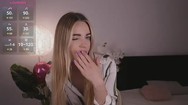 Nicole youthfull online show from 02-27-25, 09:36