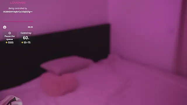 Nicole youthfull online show from 03-21-25, 09:45