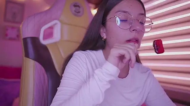 milly kenner online show from 04-15-26, 07:18