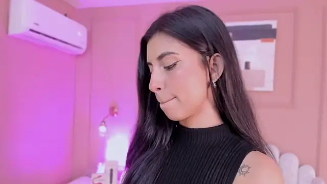 zia cooper online show from 02-18-26, 06:48