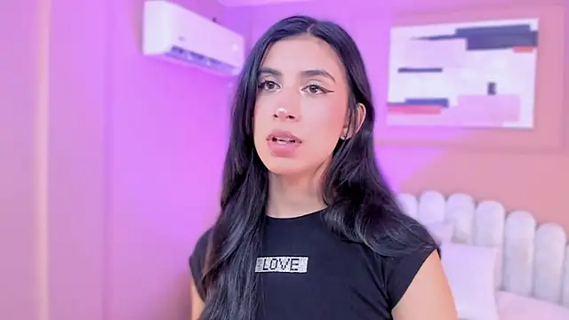 zia cooper online show from 04-17-26, 07:06