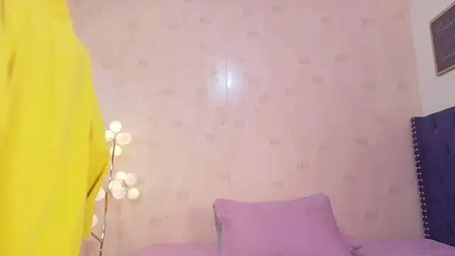 littleebonymommy online show from 04-22-26, 02:29