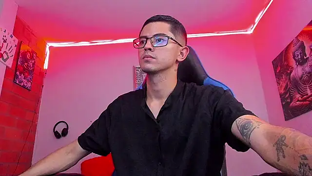 Ethan Sai    online show from 10-16-25, 02:31