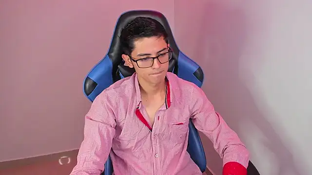 Ethan Sai    online show from 01-10-25, 01:32