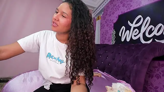 cute mia23 online show from 02-03-25, 10:54